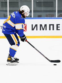 «Император» — официальный партнер «Матча на Неве»